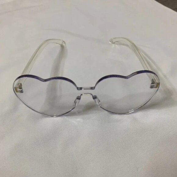 Women's Heart Shape Sunglasses Clear Acrylic Festival Coastal Cowgirl Party - Picture 10 of 14